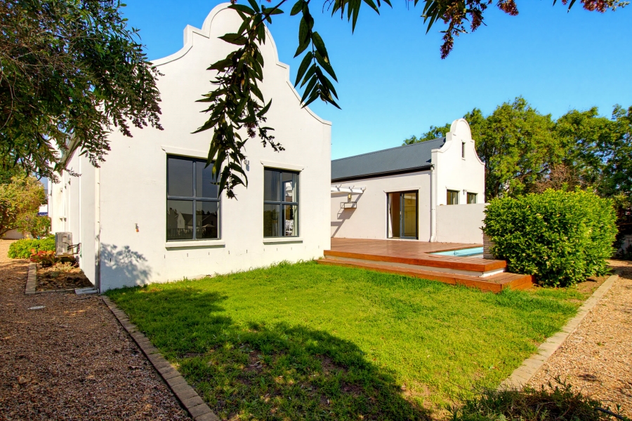 4 Bedroom Property for Sale in Croydon Vineyard Estate Western Cape